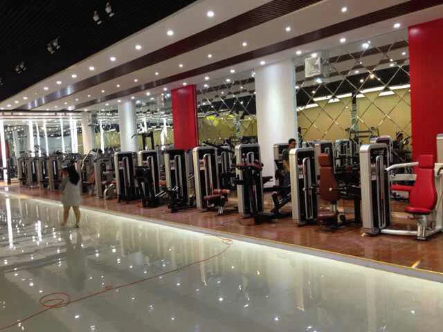 2023 Hot Sale Body Strong 4 Station Multi Gym Trainer/Commercial Fitness Equipment