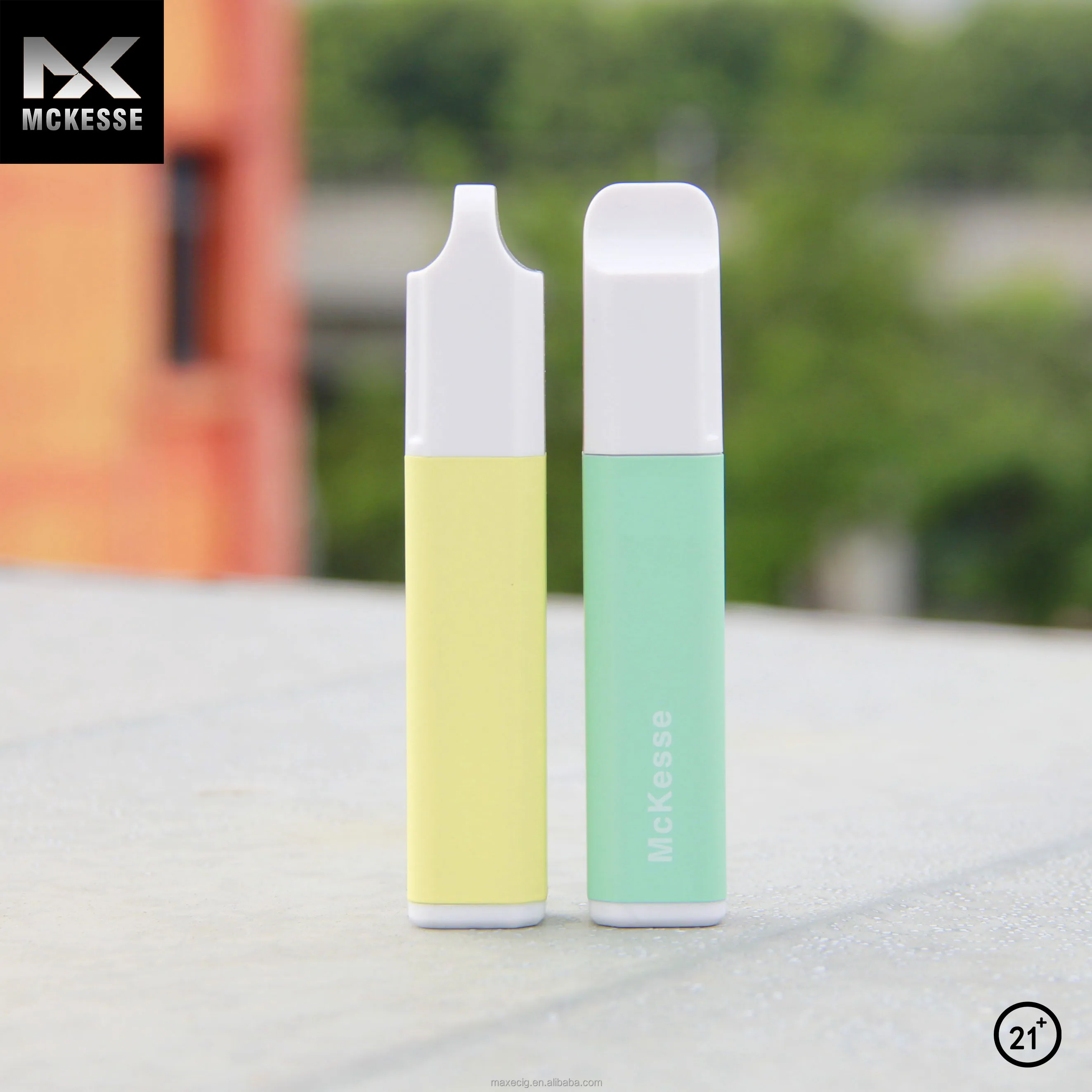 Hot sales vape quality pink flat vitamin vape smoke 2500puffs vaper KO xxl OEM sample 1pcs/box pipes disposable cigarettes