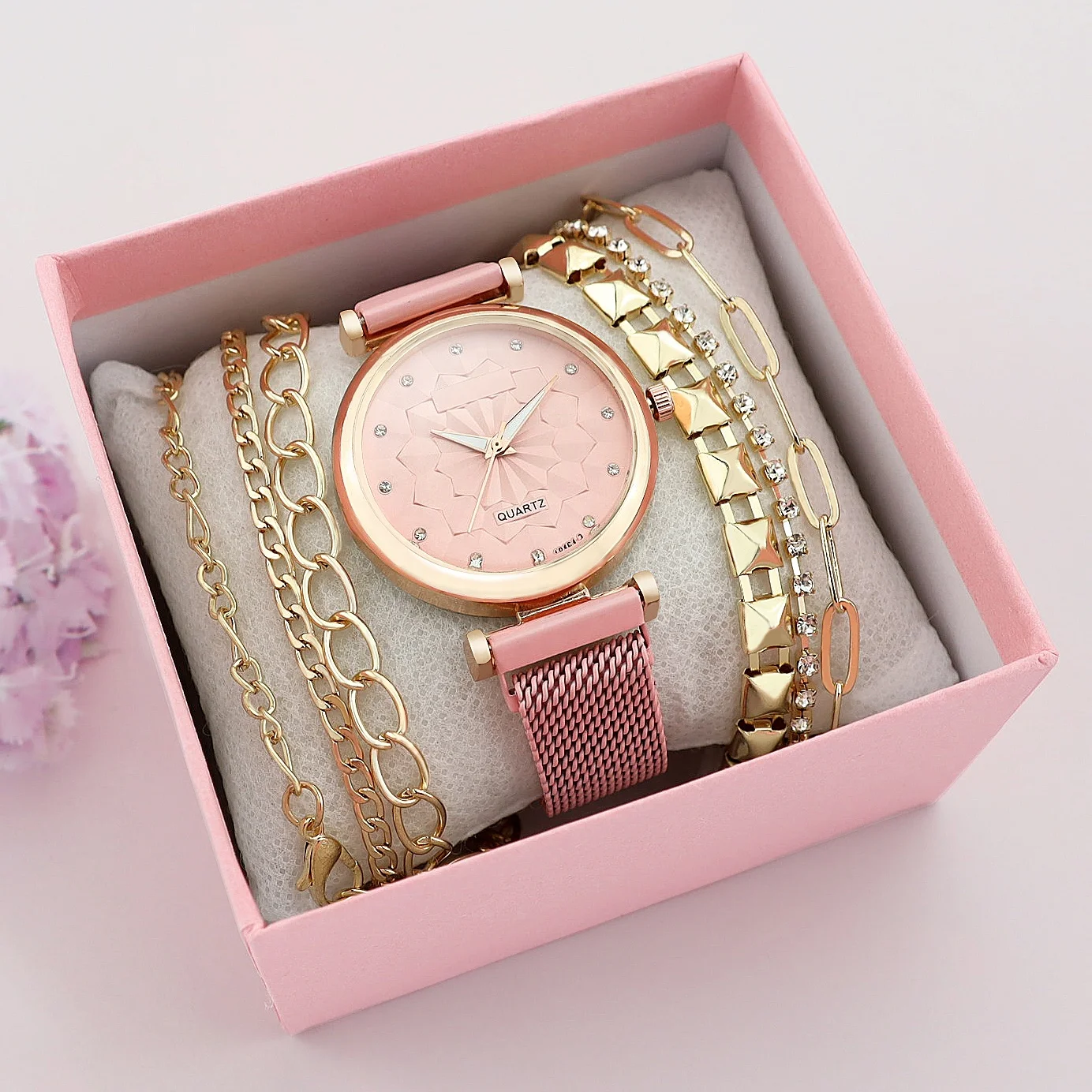 2022 New Women ladies Fashion Luxury Quartz Magnet Buckle Watch Bracelet 5 Set Wristwatch with Gift Boxes