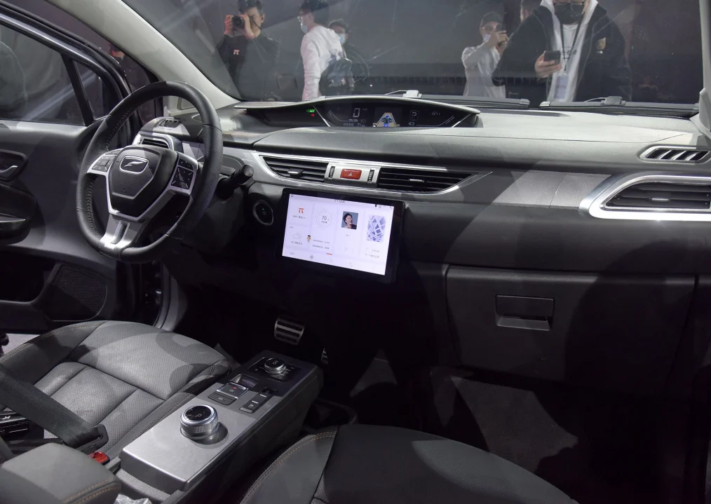  2021 Hot Sell Electric Cars Max Speed 140km/h Mileage 401km Fast Charge 30mins Lithium Battery Vehicle