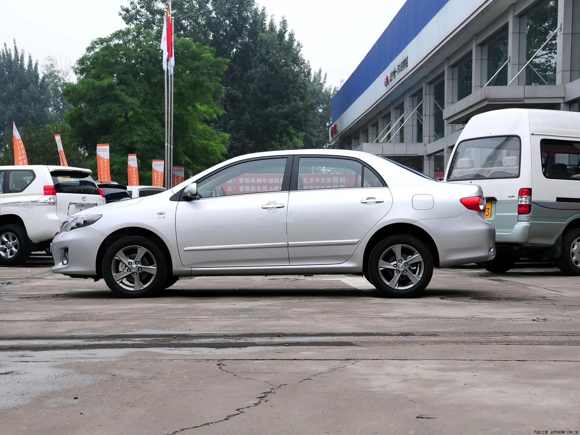 Toyota corolla подержанные автомобили дешевые toyota цена 2012 2018 Подержанный автомобиль