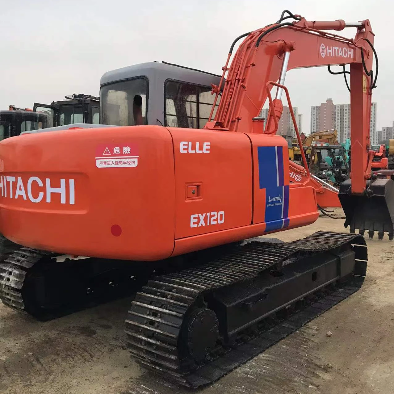 Б/у оригинальный японский экскаватор Hitachi EX120