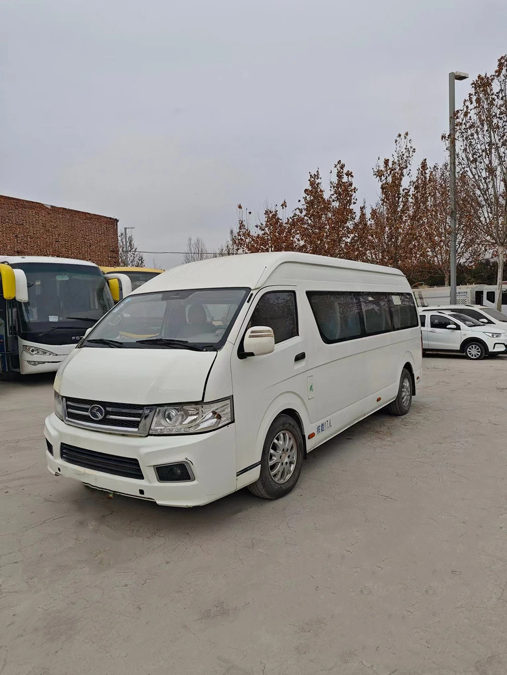 Автобус XMQ6610CEBEVS3 17-местный автоматический Подержанный электрический автобус