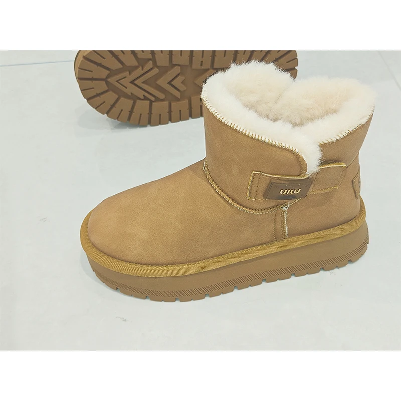 Synthetic White Fleece Lined Snow Boots Mid Low Heel Warm Snow Boots Fashion Trend Boots