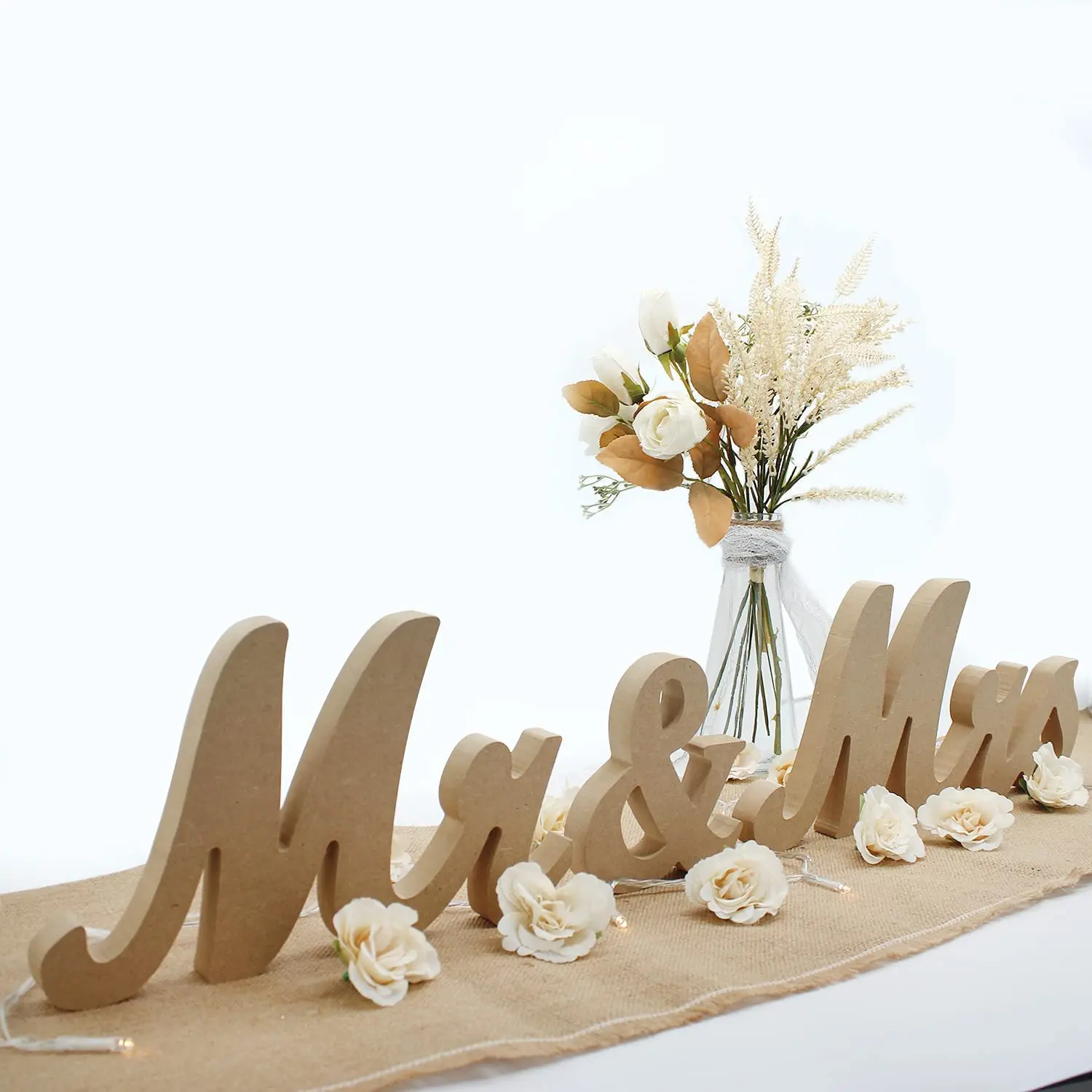 Wooden sign retro style sign Mr & Mrs wooden letter decoration suitable for wedding photo props party decoration