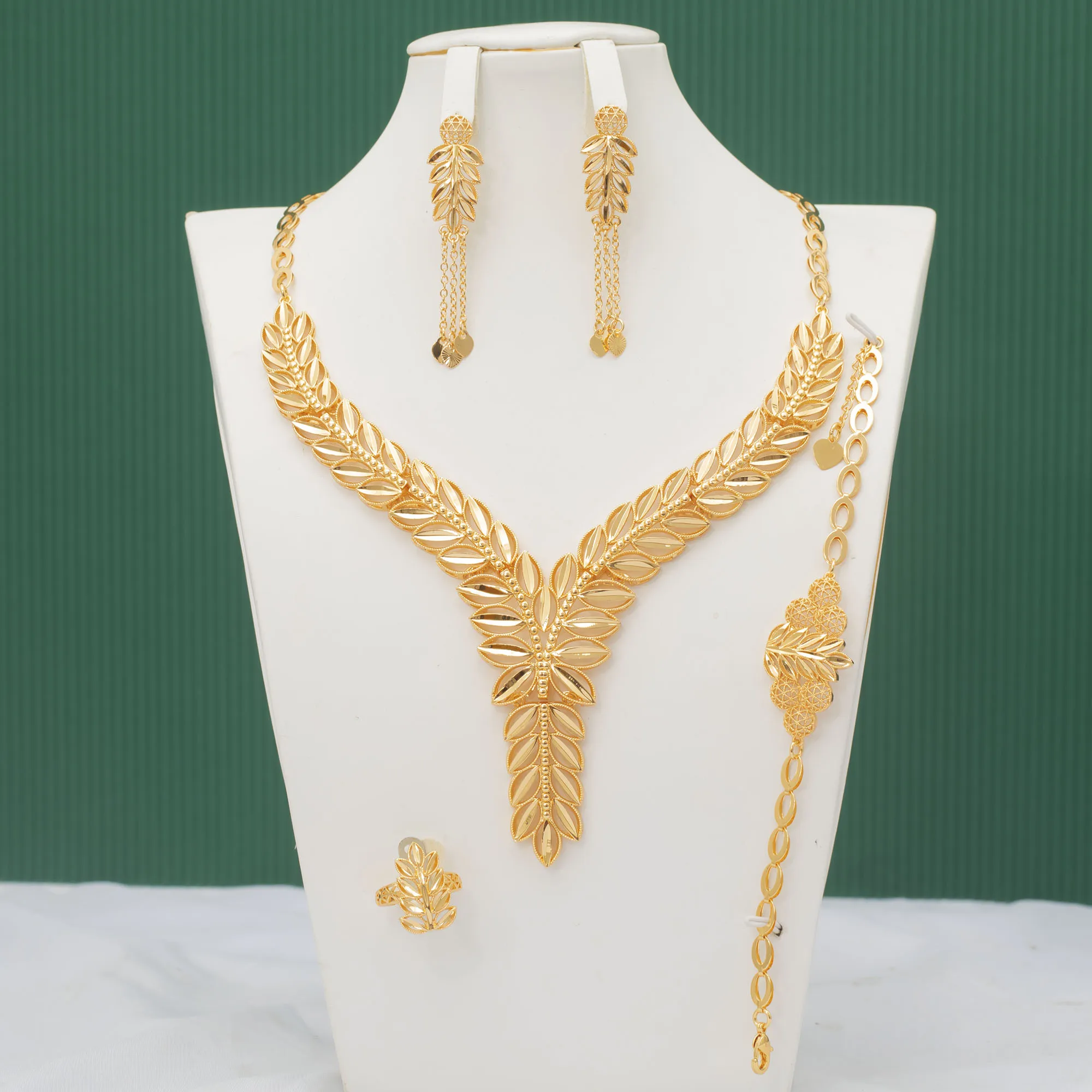 Italian Jewelry Set 18k Gold Plated Latest Fine Jewelry Wholesale Chunky Necklaces Women Jewelry
