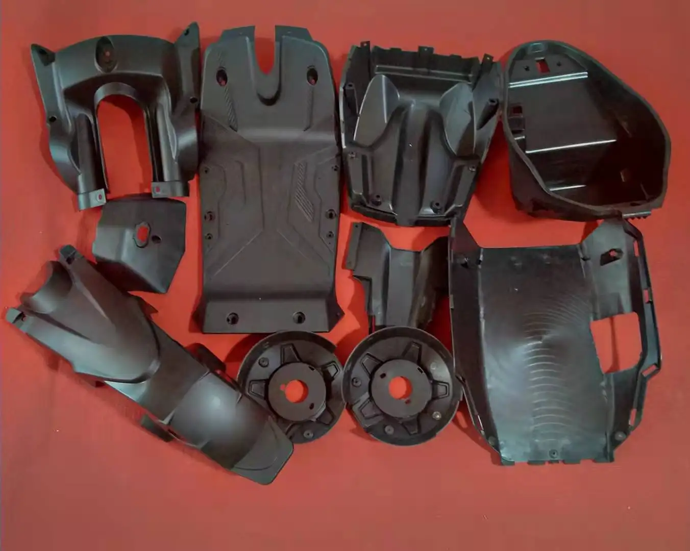 Made in China is the black PP plastic parts of Snow Wolf R8 model  Electric motorcycle scooter shell plastic parts