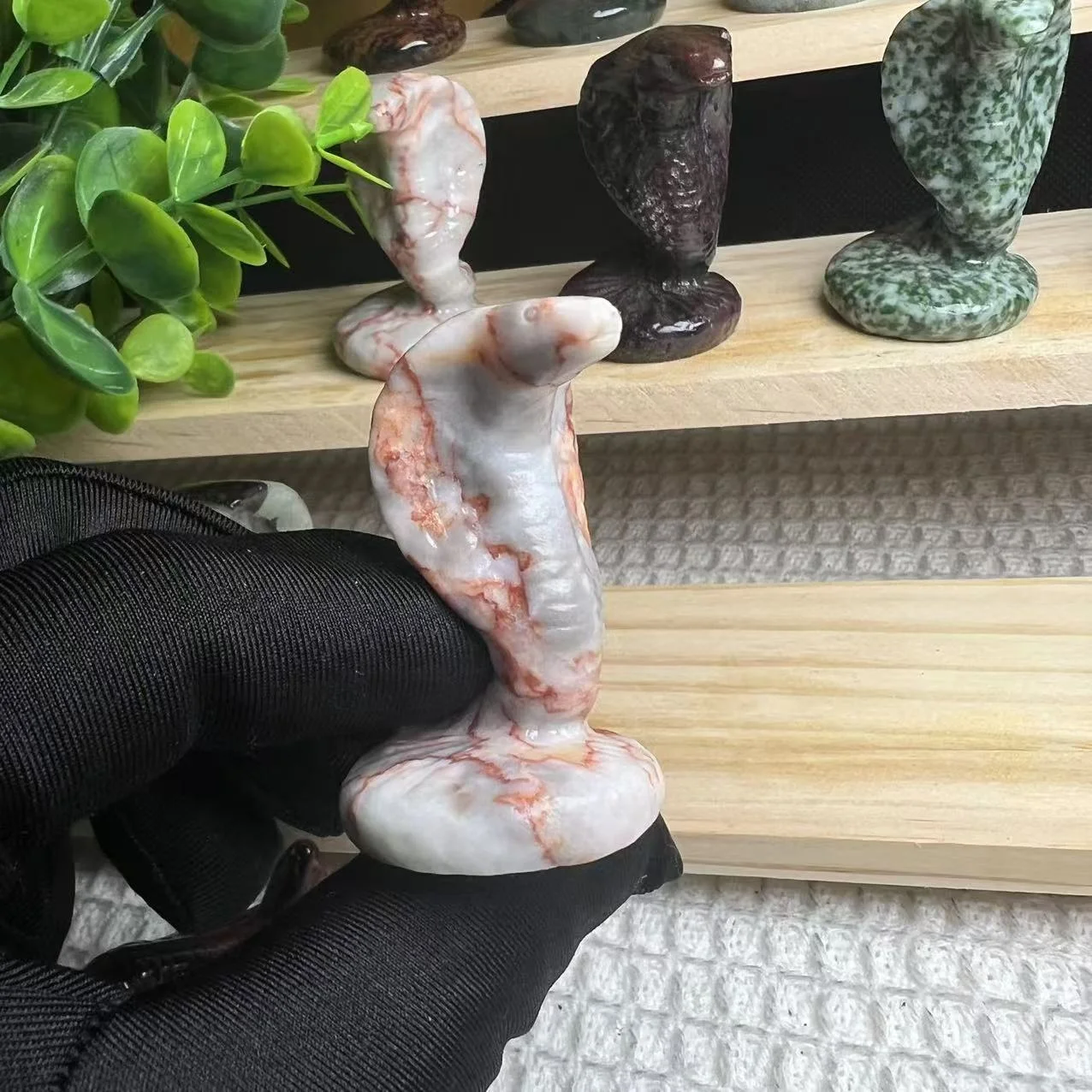 High Quality Animal Theme Carving Crafts 50mm Cobra Mini Carving Animal Snake Crystal Model Decor Gift