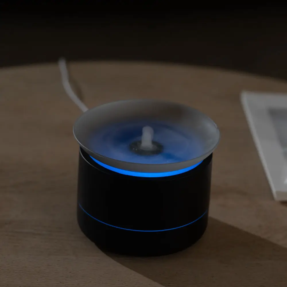 New aroma diffuser Essential oil atomizing diffuser electric incense burner Fog mute household humidifier Air air purifier