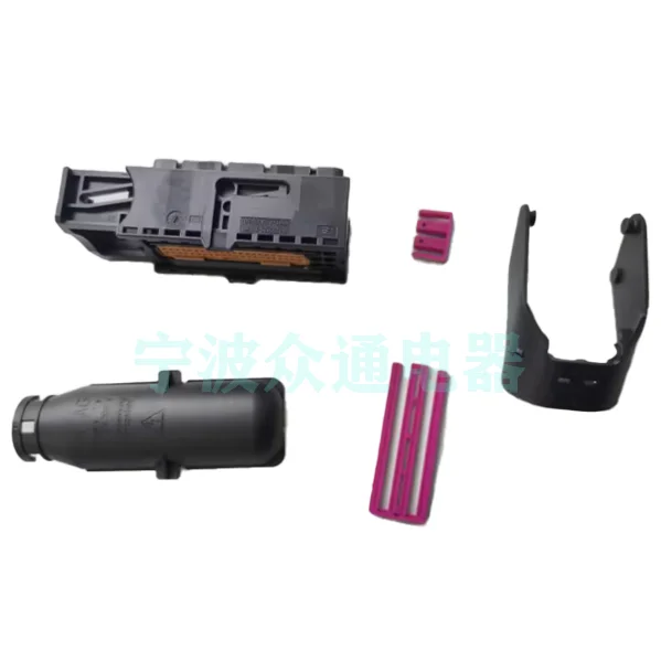 TE/AMP Connector 3-1534904-4 In stock