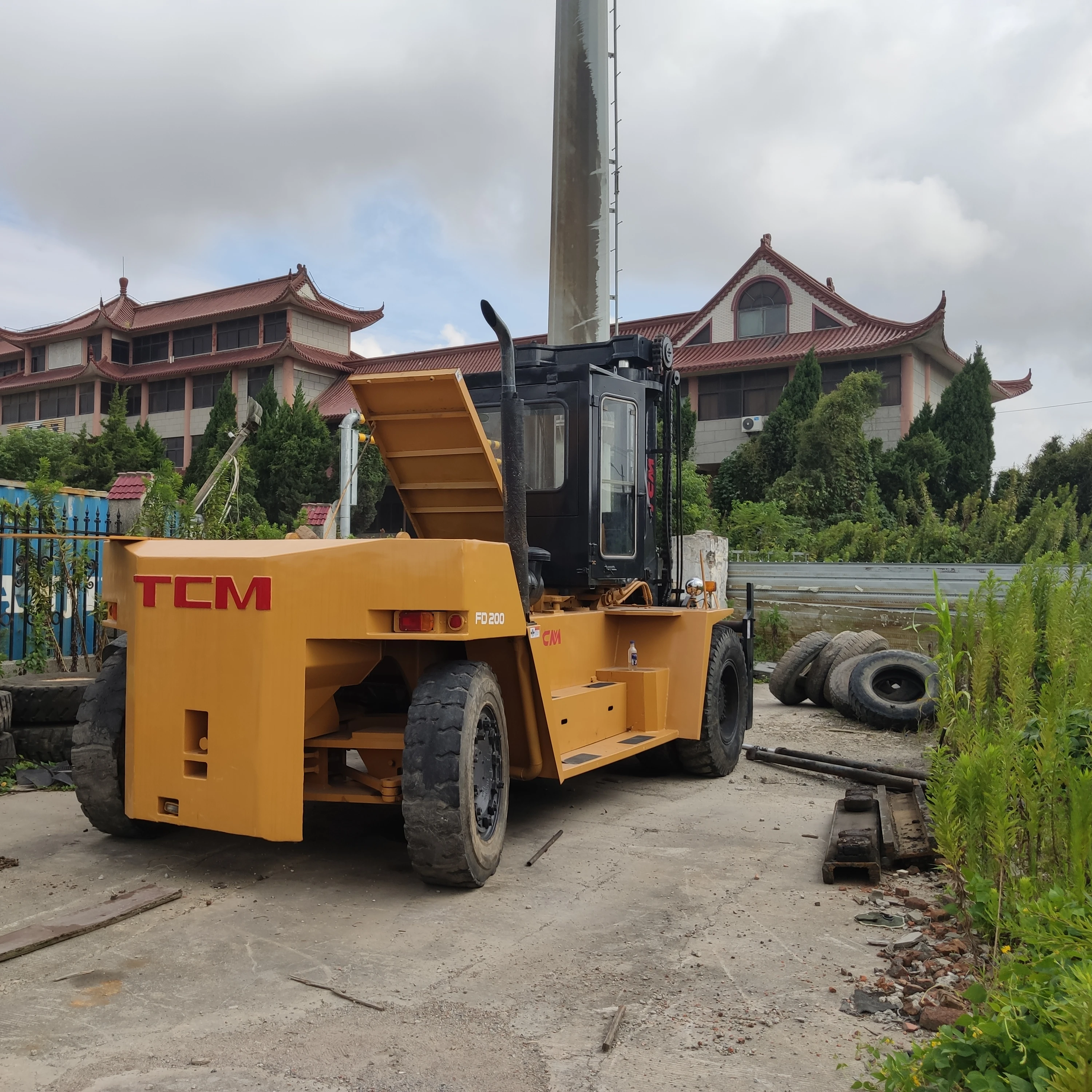 used Japanese make TCM 20 ton 20tons 20ton 20 tons FD200 used 200 forklifts forklift trucks truck in China