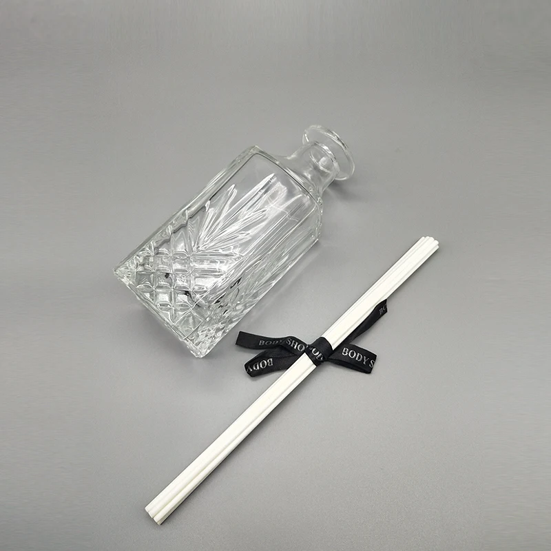 Professional Wholesale Luxury New Design Empty Glass Reed Bottle Diffuser For Home Decoration