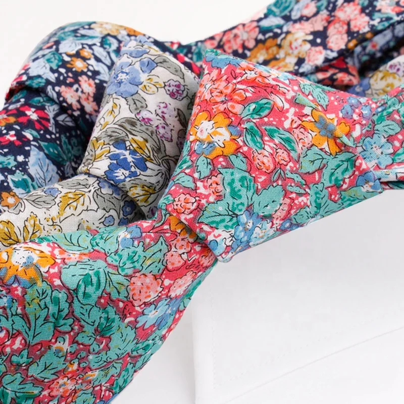 Мужской галстук с цветочным принтом