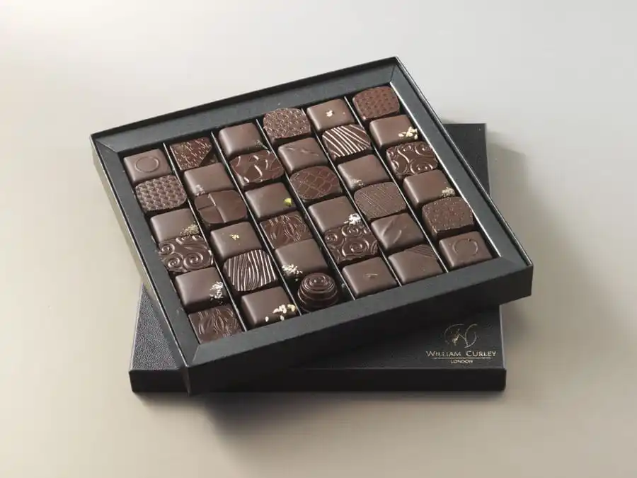 Custom Logo Design Luxury Food Bonbons Nuts Kernels Truffles Giveaway Display Package Paper Chocolate Divider Packaging Boxes