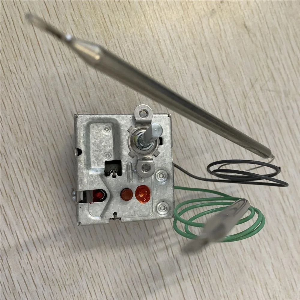 liquid expansion type thermostat