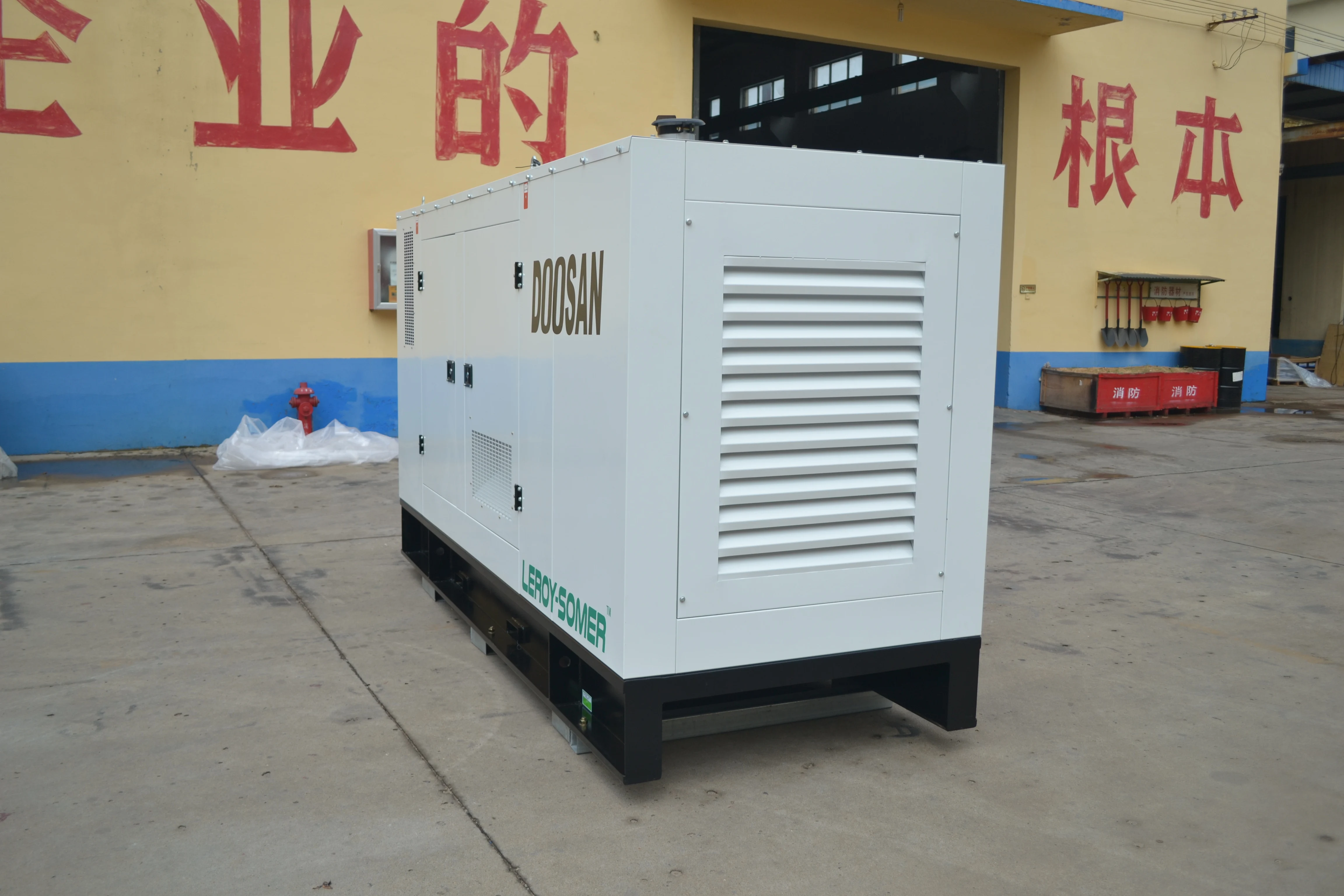 200kW standby diesel Generator Set POWERED  by DOOSAN engine