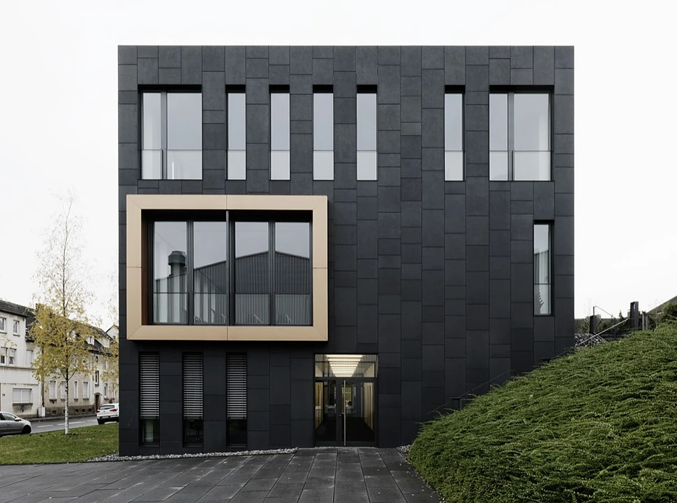 Factory Cheap Price 9mm High Density Eco-friendly Exterior Wall Fireproof Wood Grain Fiber Cement Siding Boards For Villa
