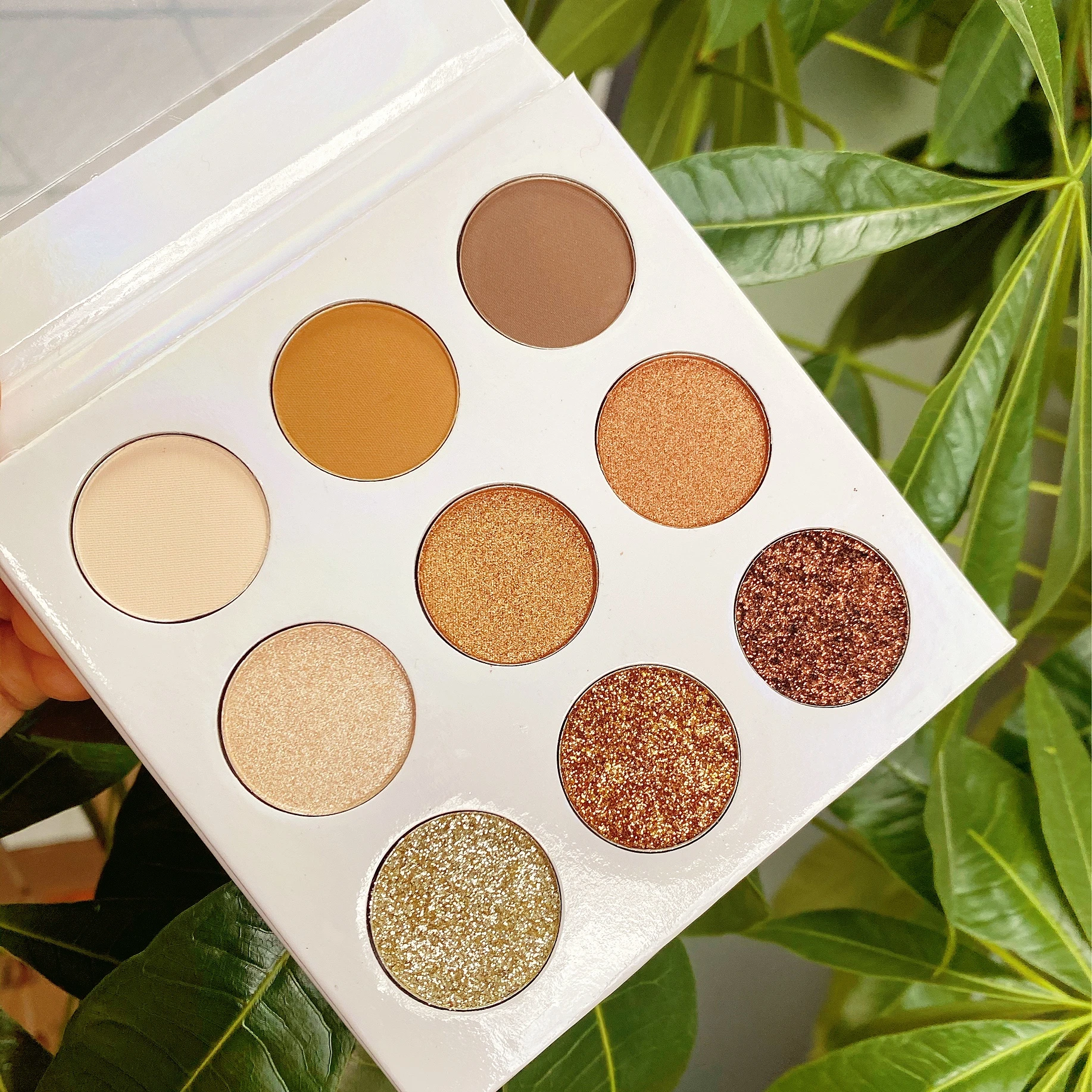 Customize high quality and high pigment pigmented luxury cheap makeup shimmer vegan eye shadow palette eyeshadow palette