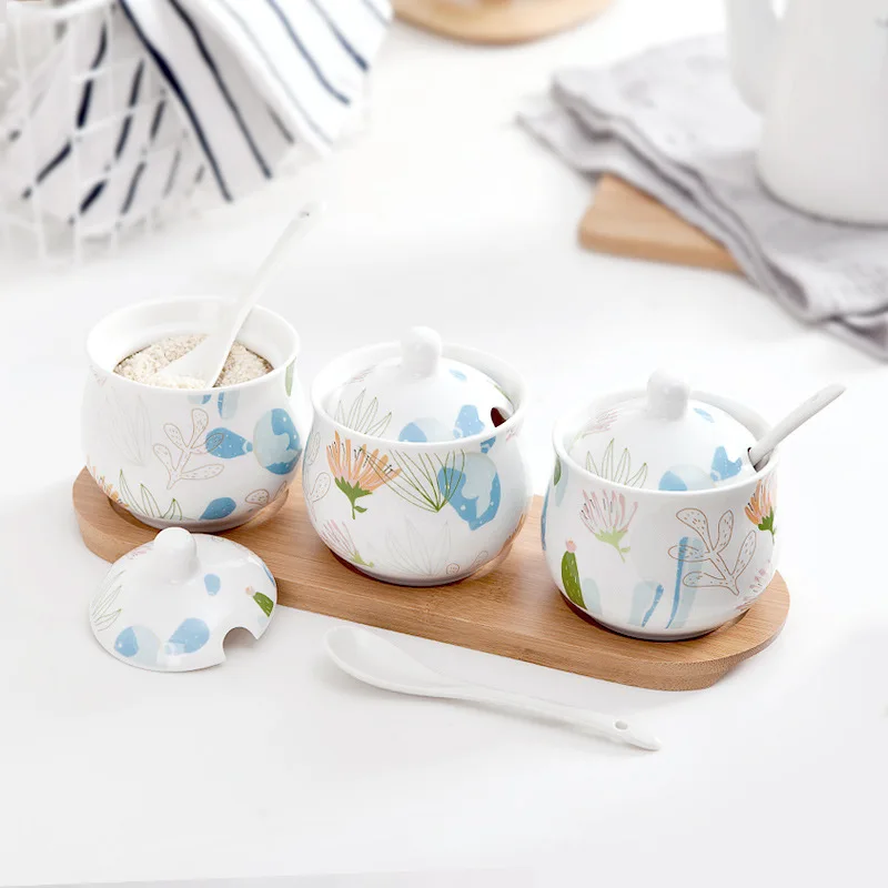 
Nordic ceramic seasoning jar set with spoon and lid and Iron frame seasoning box salt shaker sugar bowl pepper shaker wholesale 
