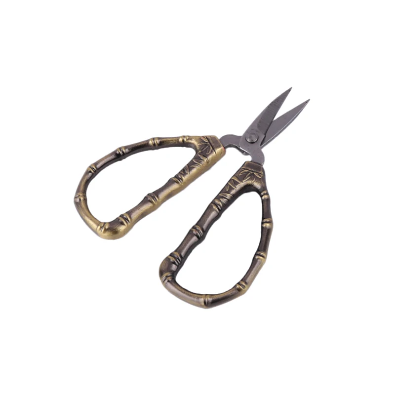 Micro tip scissors embroidery scissors for cutting the end of a thread
