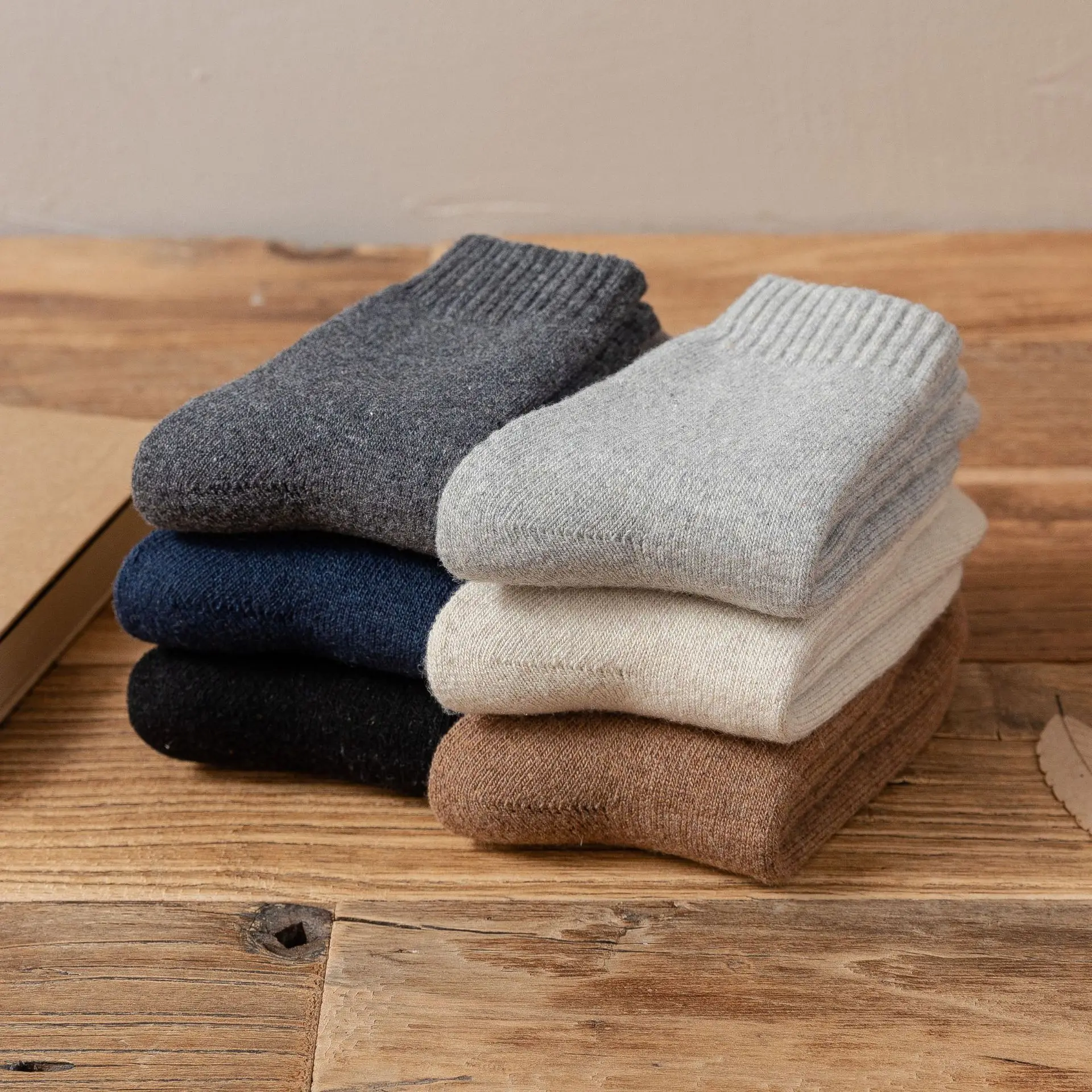 YUELI custom hiking logo crew camel wool men socks winter warm socks