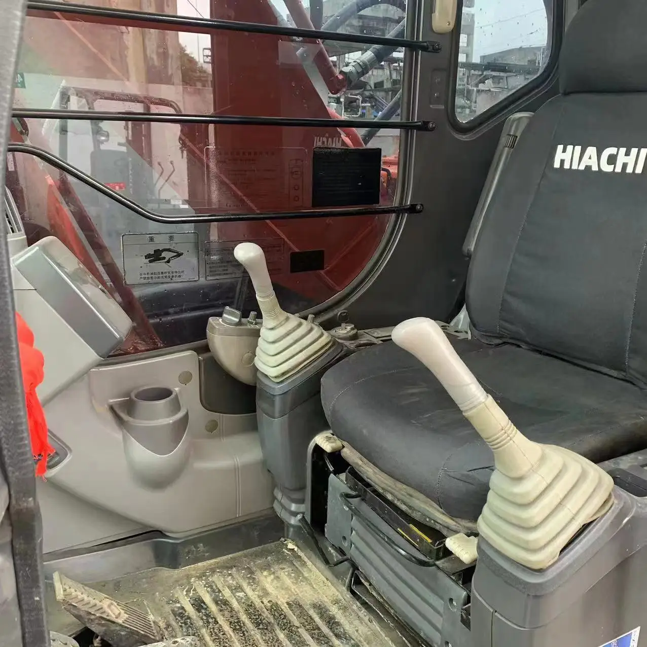 Экскаватор zx200 hitachi 120 с оригинальными запасными частями б/у ZX200 экскаватор Hitachi Гусеничные экскаваторы ZX200-6