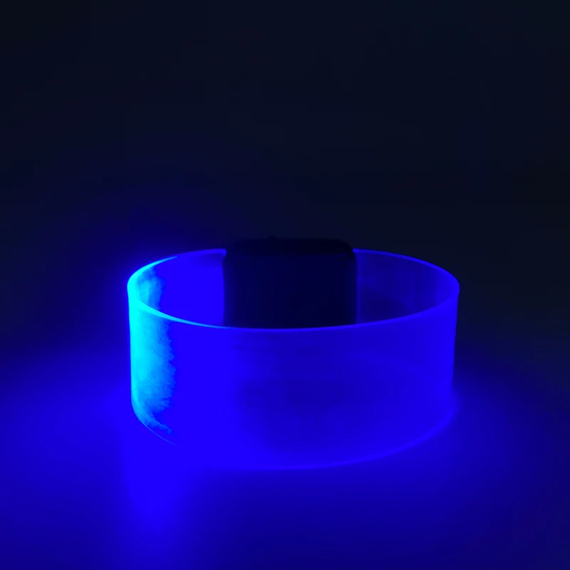 Wholesale magnetic suction LED glow bracelet bar party atmosphere cheering flash bracelet