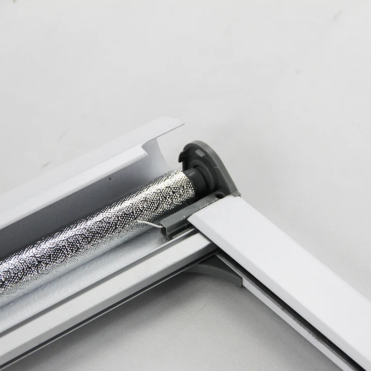 Hot sale 700x800mm 4R70 motorhome window max opening angle 80° rv window tempered glass caravan window