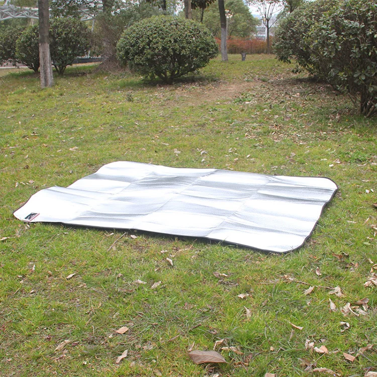 
2020 Outdoor Compact Foldable Aluminum Film Mat Camping Picnic Blanket For Sale 