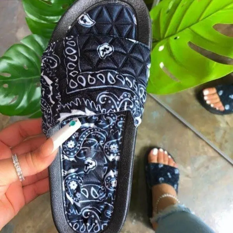 INS EVA hot sale lady beach slide Amazon New style girls diamond Shoes Slippers Women flat sandals