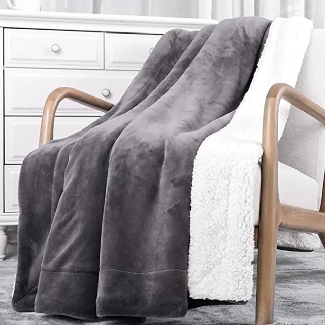 wholesale Super Soft Warm Double Layer heavy plush lamb wool throw blanket thick flannel fleece sherpa blankets for winter