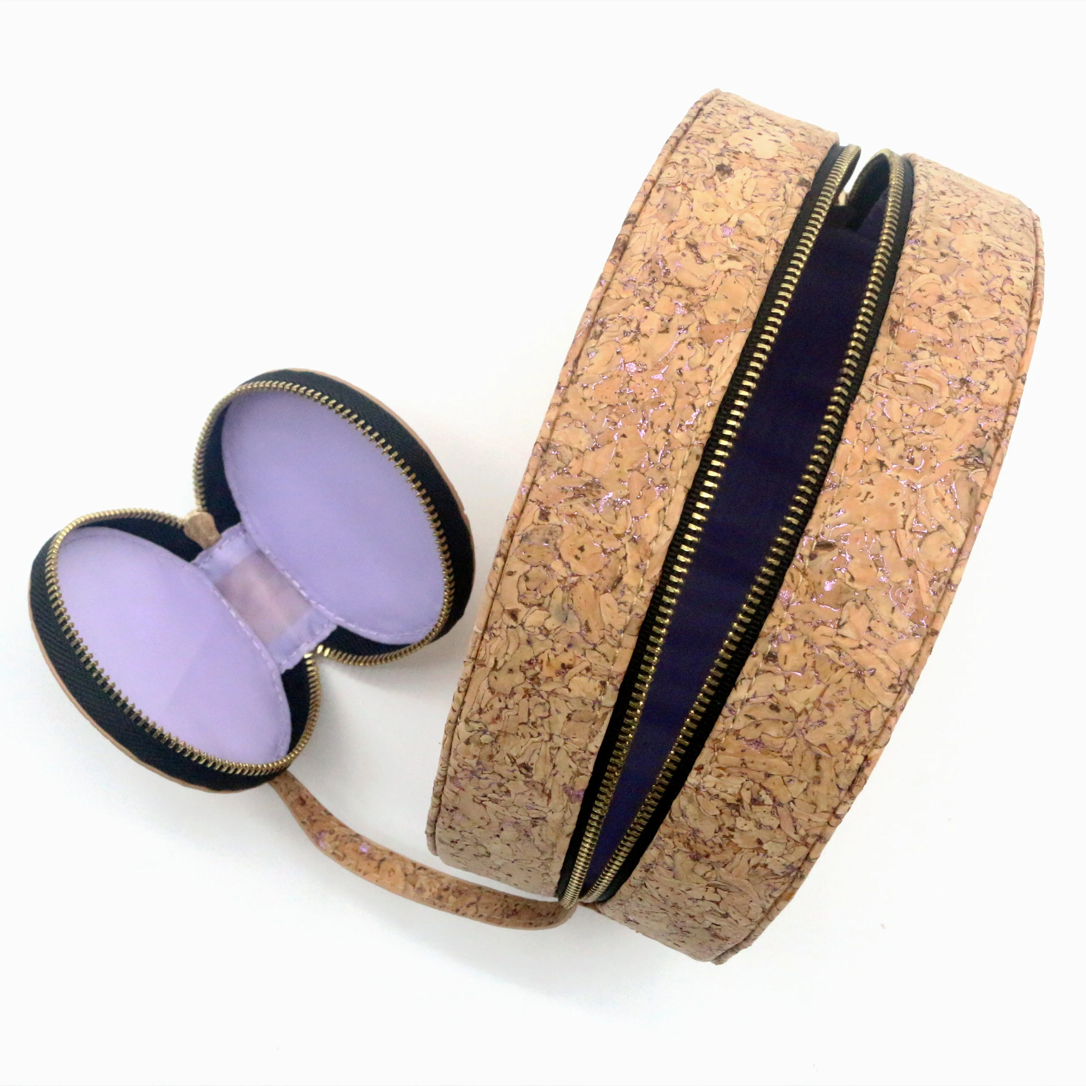 2022 New Product Eco-friendly Cork Toiletry Bag Prevailing Round Shape Waterproof Recyclable Cork Makeup Zipper Bag