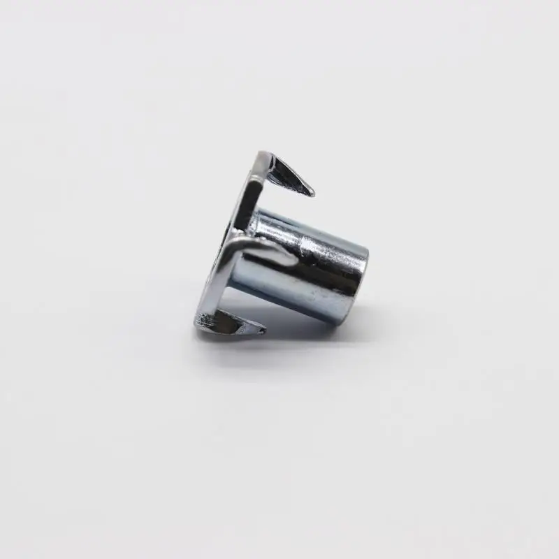 China Factory Galvanized M6 M8 M10 Four-toothed Wood T Nut 4 Pronged Furniture Nuts Four Claw T Nut DIN1624