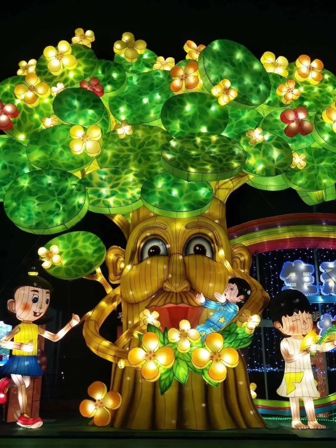 Large Traditional Chinese Lanterns Decoration Animatronic Cartoon Figure Model