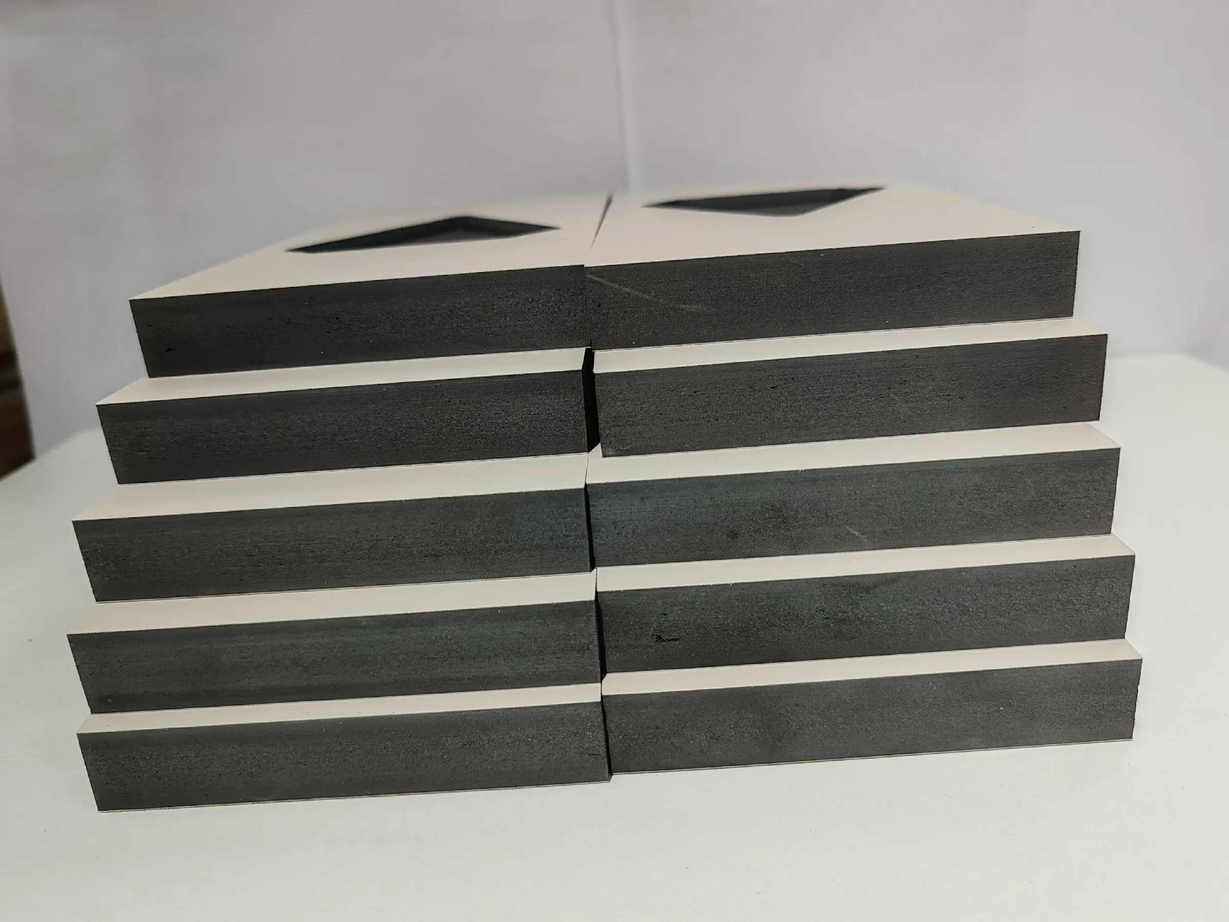 Hot Selling Activated Bamboo Charcoal Boards Cheap Construction Plywood for Household Furniture and Bedroom Packing