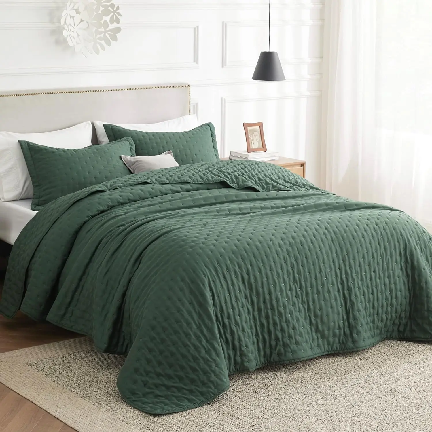 Latest european style bedspread king size velvet bedspread