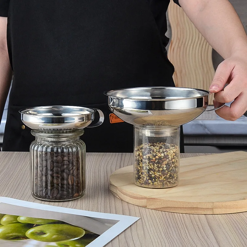 Kitchens Accessories 2 piece Kitchen Funnel Food Grade Stainless Steel with Strainer Filter for Transferring of Liquid