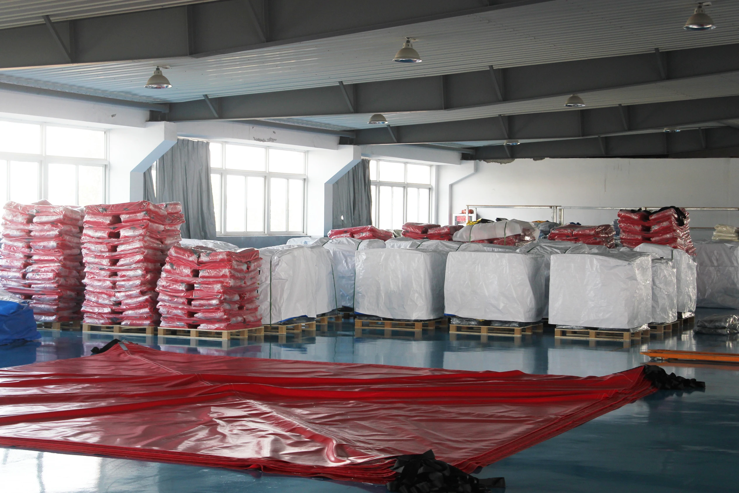 18 oz vinyl coated polyester Heavy duty construction tarp for Industrial grade