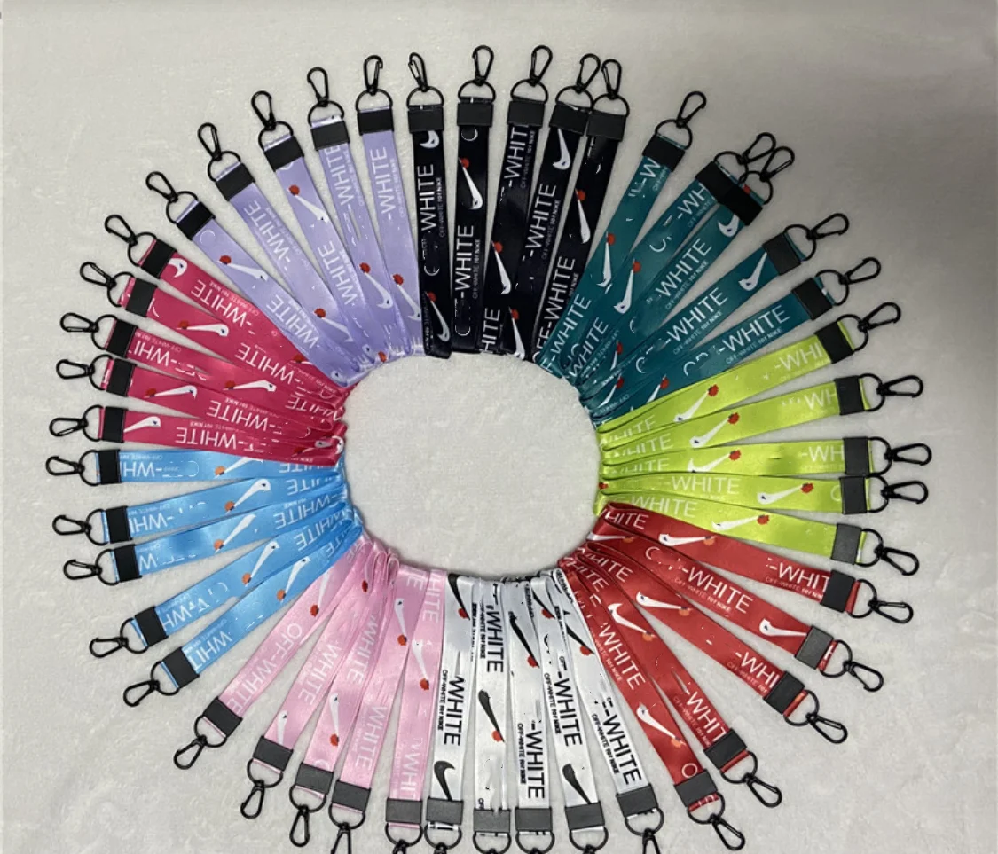 
wholesale colorful cute hot popular keychain Earphone Protective headphone Cover Design case for airpod pro 