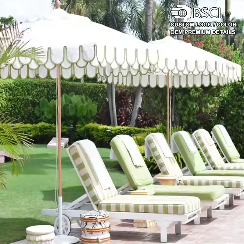 HOT SALE Luxury Outdoor Parasol Wood Pole Patio Chinese Decorative Garden Umbrella for Courtyard Swimming Pool For Living Room