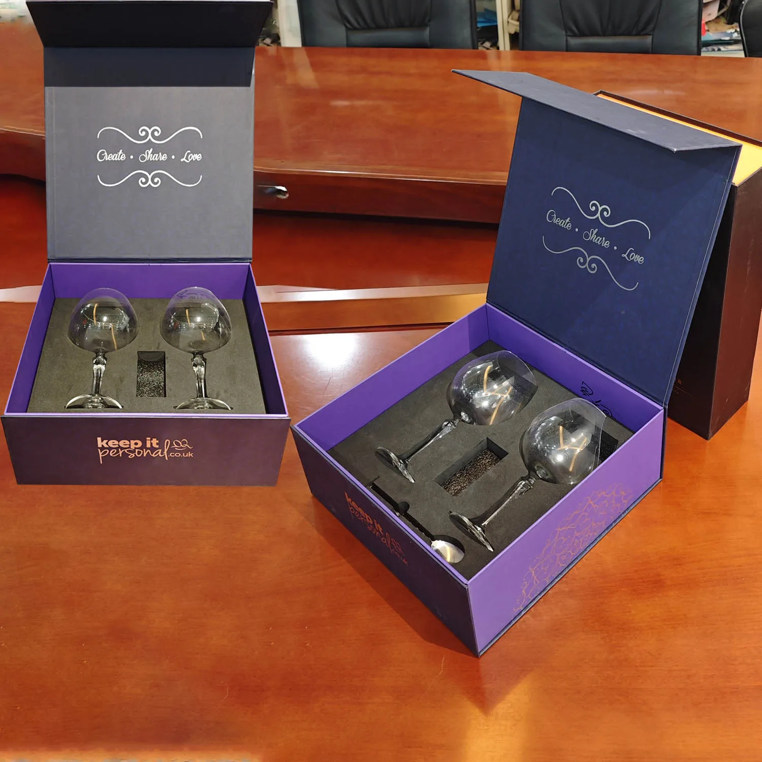 Luxury Red Wine Glass Set Gift Box Leather Collapsible Foldable Magnetic Wine And Glass Box