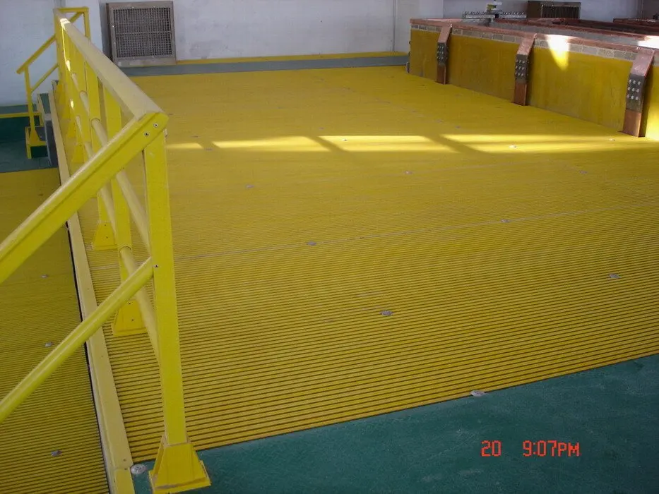 20mm thickness grp grate mesh 38x38mm