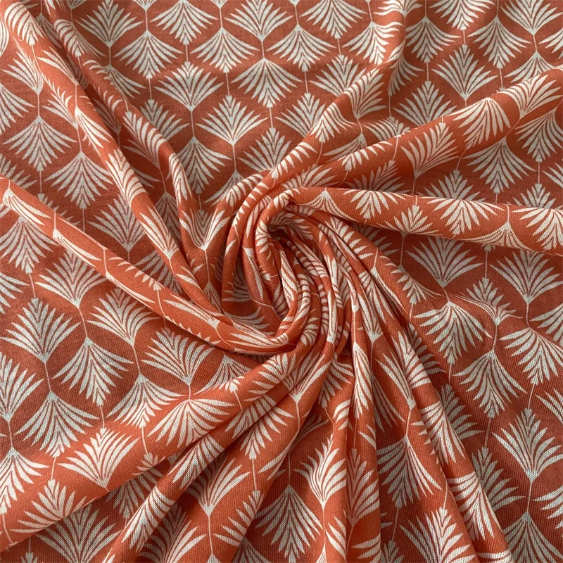 Modern style plain breathable grid printed 100% polyester fabric for woman clothes