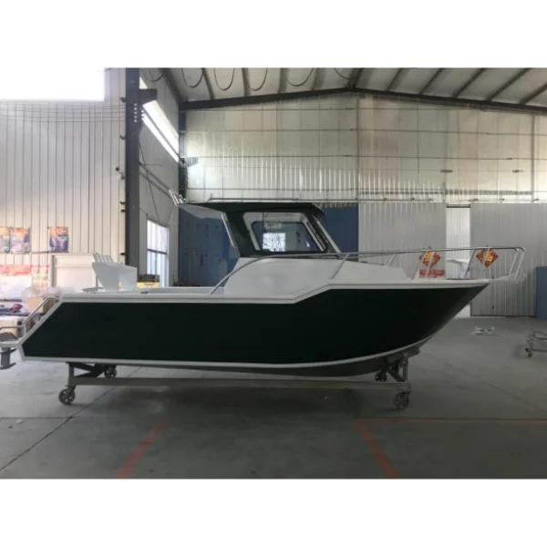 Hot selling customizable 22 ft/6.85m length aluminum fishing boat sports yacht with outboard engine