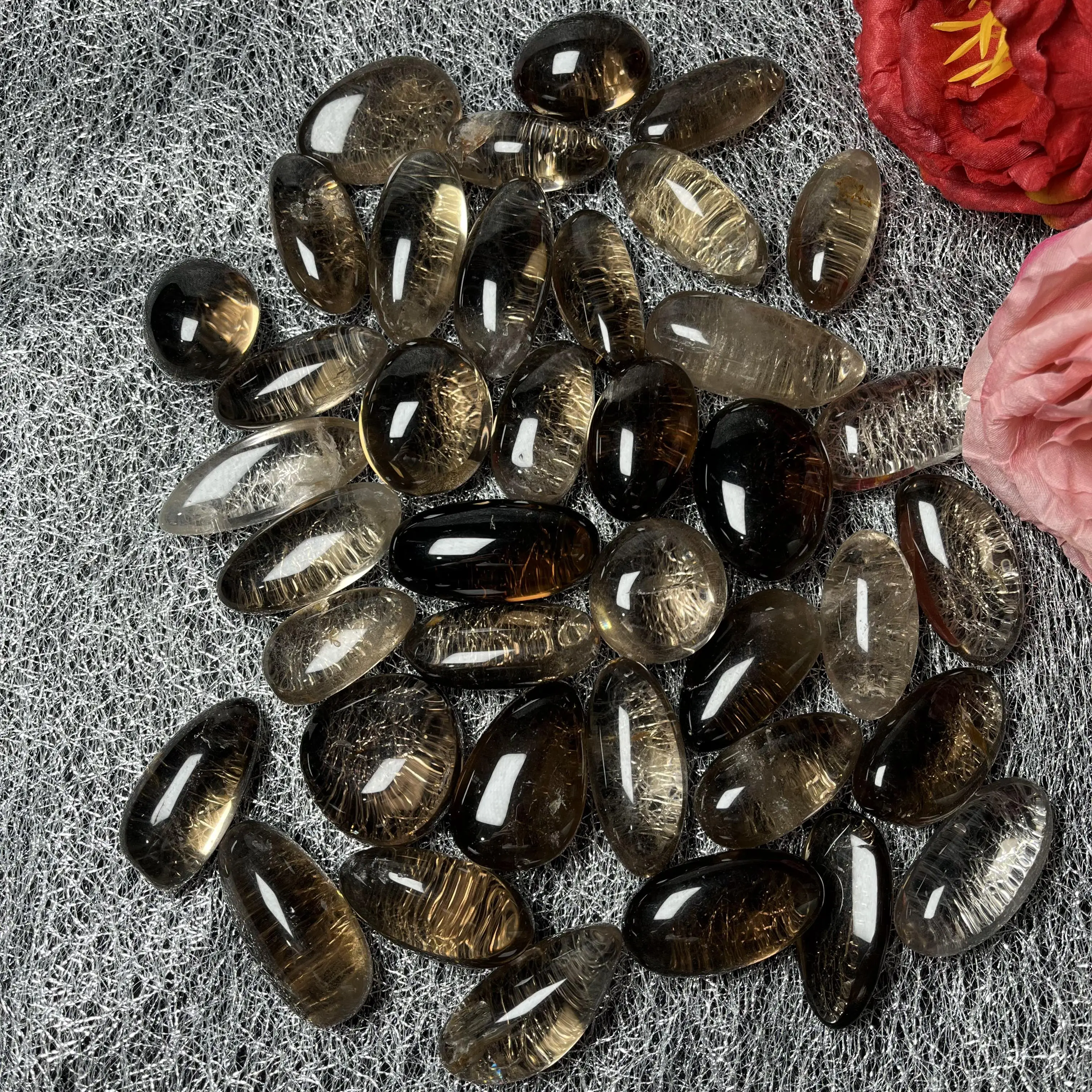 Natural high quality quartz crystals healing tumbles Rainbow smoky quartz crystal tumbled stones for healing