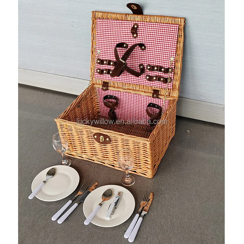wicker picnic basket with ice bag,blanket,cutlery and ceramics (China supplier)