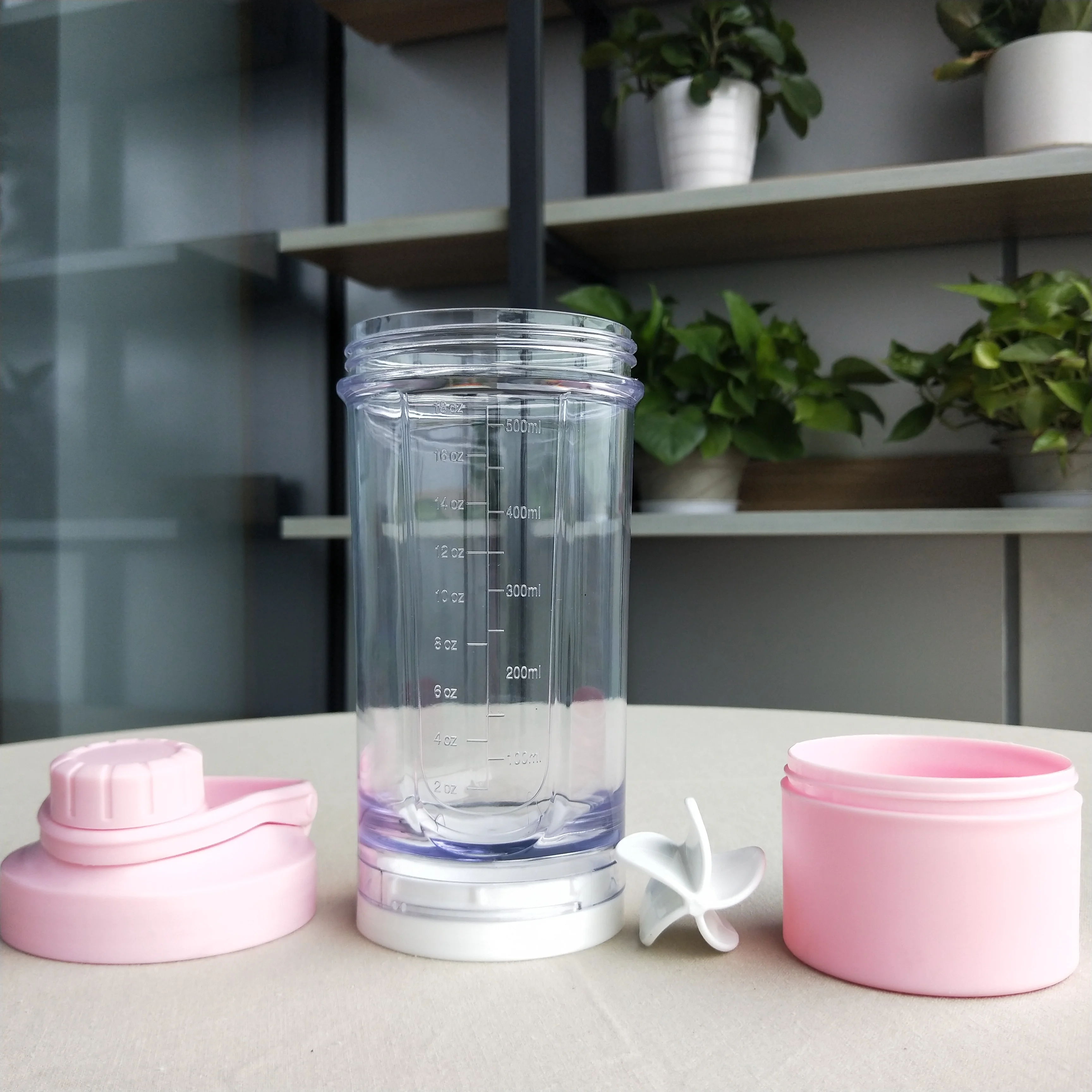 500ml custom Plastic tritan gym sports powder protein shaker drinking water bottle with screw lid storage box