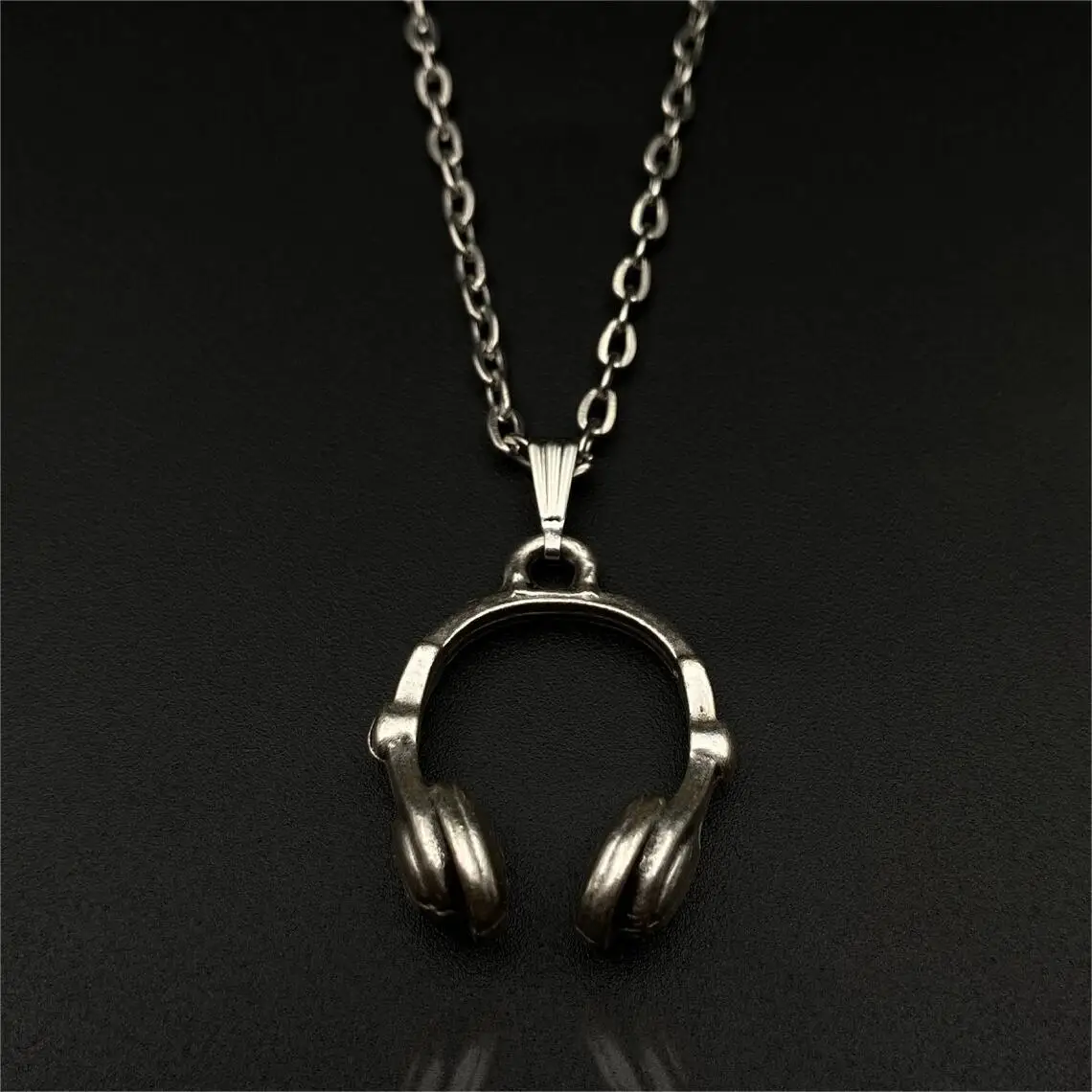 Hot Headphone Necklace Unisex 316l Stainless Steel Pvd 18k Plated Gold Jewelry Musician Singer Necklace Music Lovers