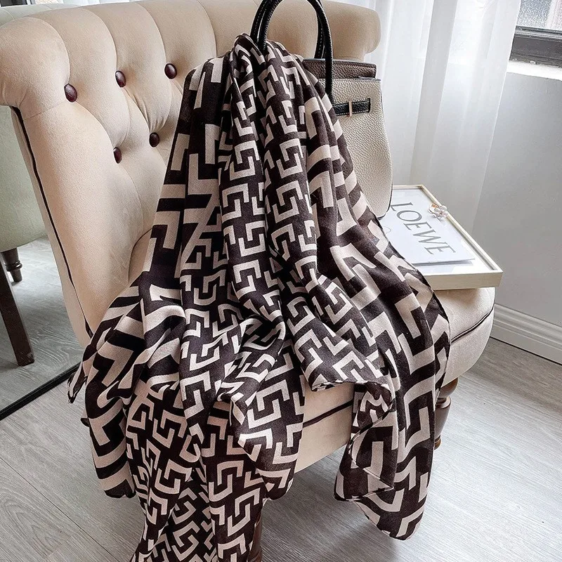 Giving Modern Hospitality Community Polyester shawl Intricate Delightful ethnic style hijab Essential