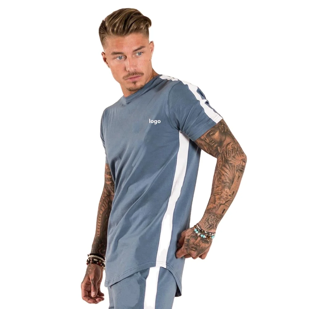 Мужская футболка в контрастную полоску с коротким рукавом